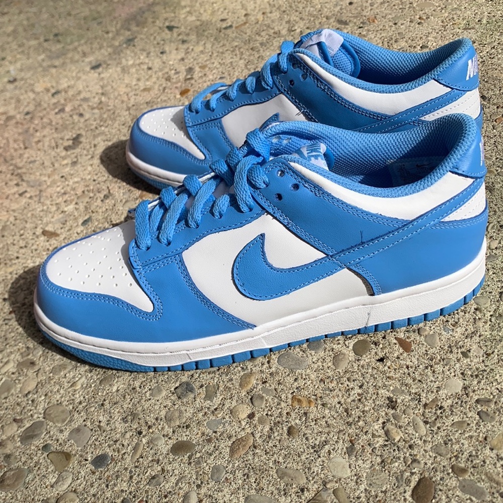 NEW Nike Dunk Low University Blue UNC 7Y/8.5 women - Picture 10 of 17